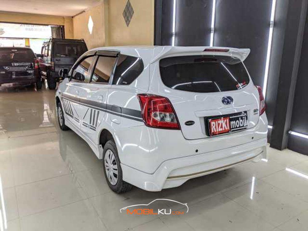 Mobil Datsun GO+ 2016