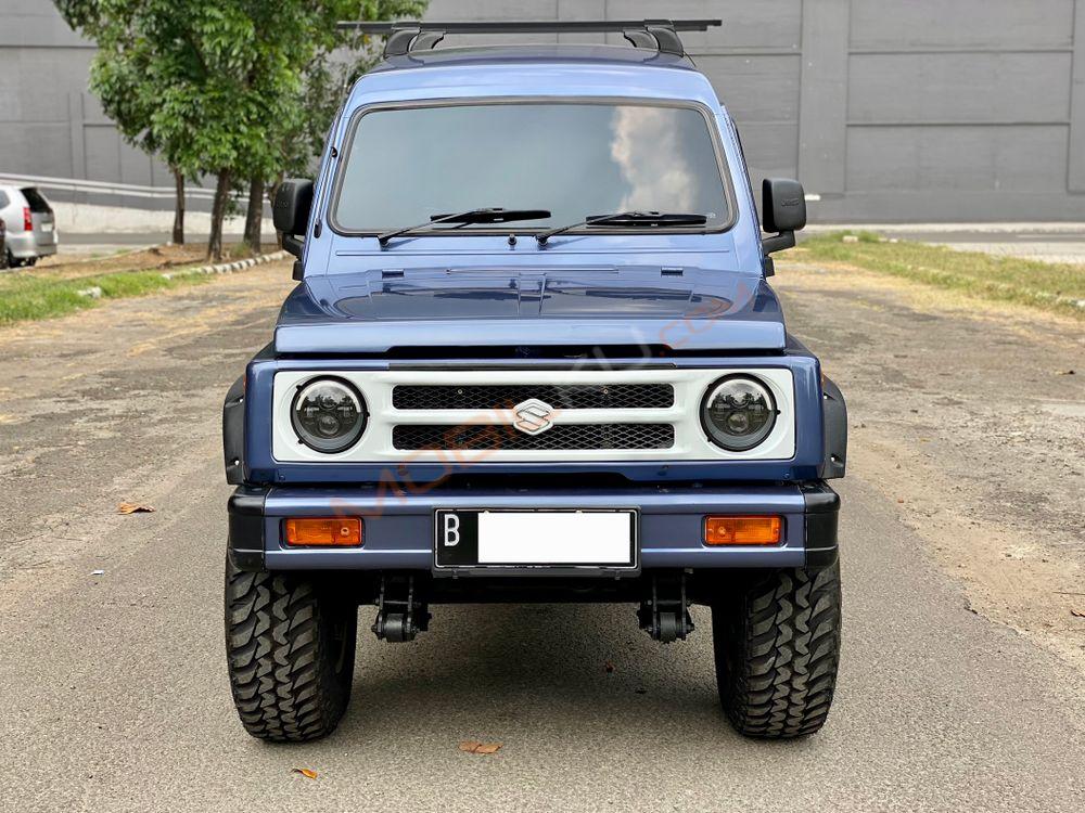 Mobil Suzuki Katana 2005