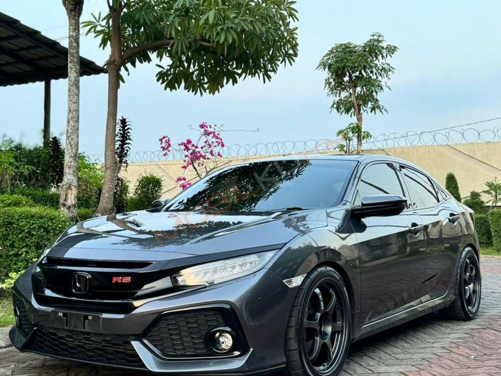 Mobil Honda Civic Hatchback 2019
