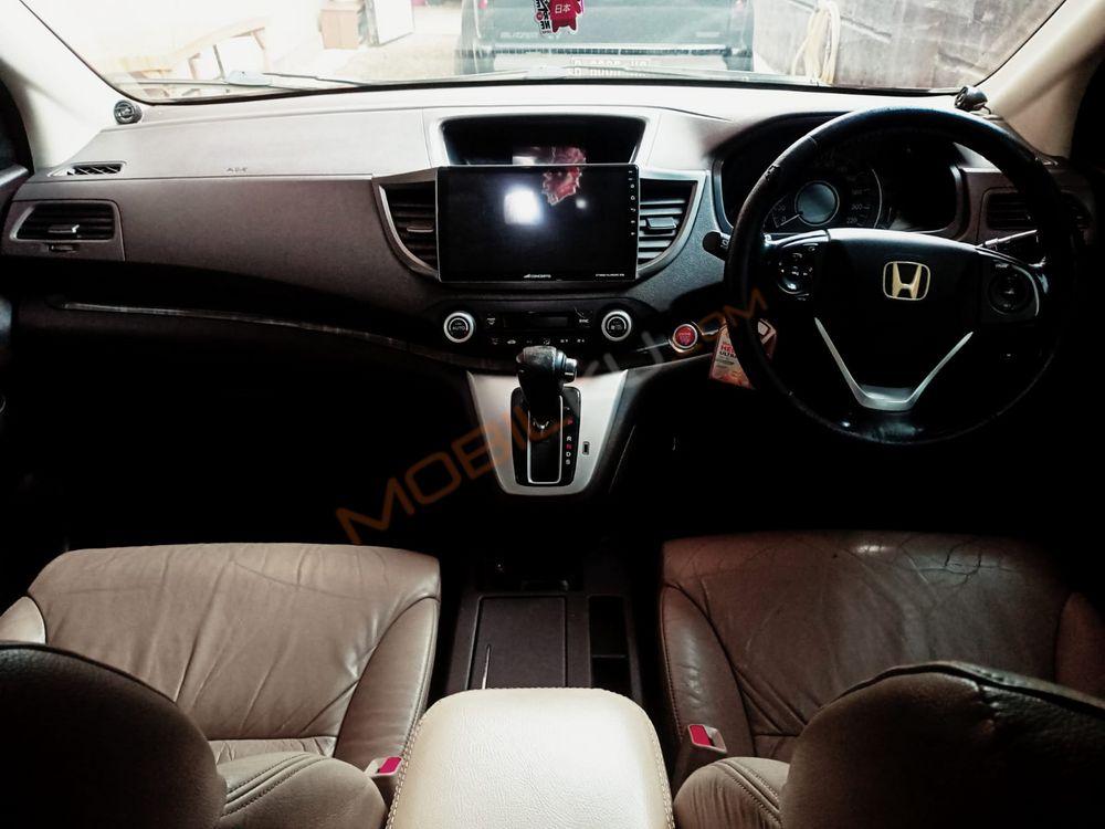 Mobil Honda CR-V 2013