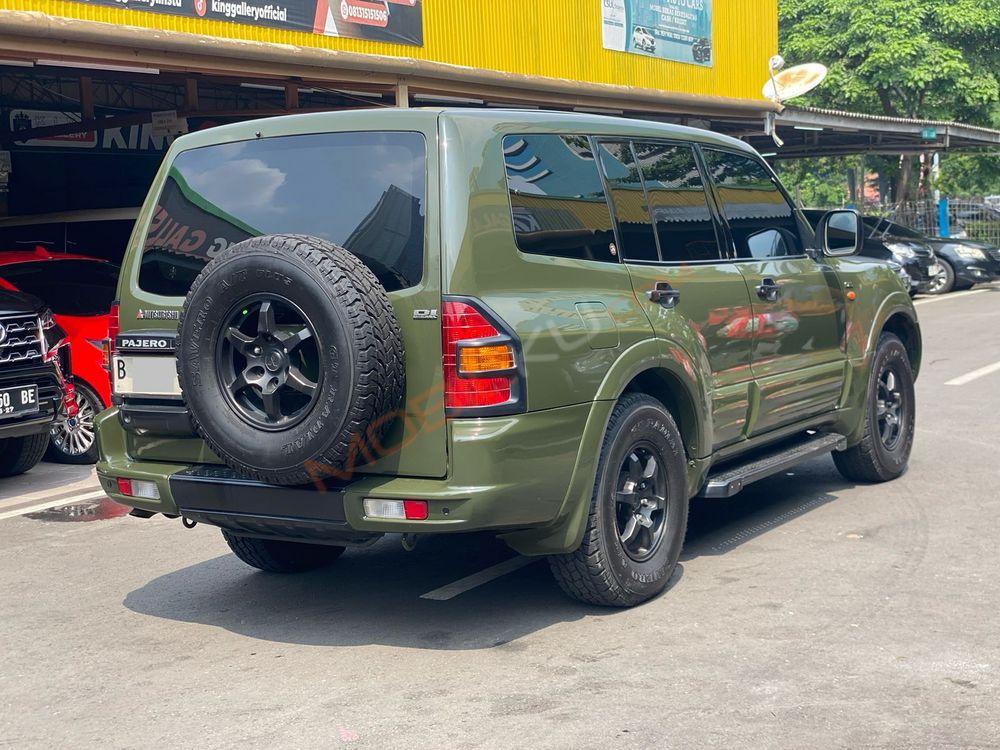 Mobil Mitsubishi Pajero Sport 2001