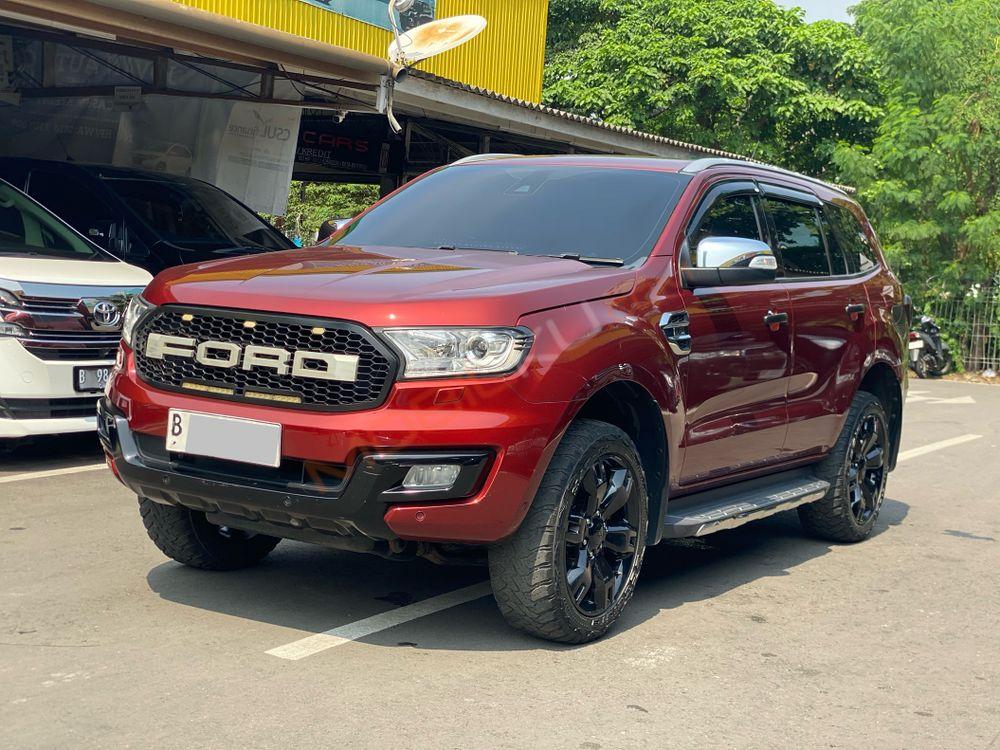 Mobil Ford Everest 2015