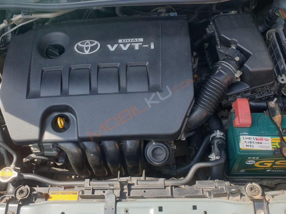 Mobil Toyota Corolla 2012