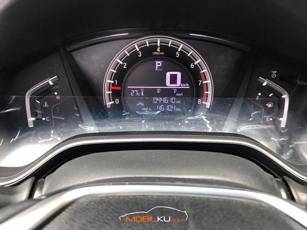 Mobil Honda CR-V 2017