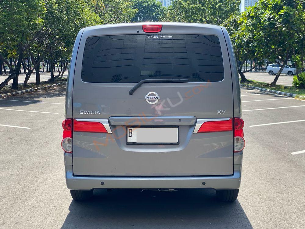 Mobil Nissan Evalia 2012