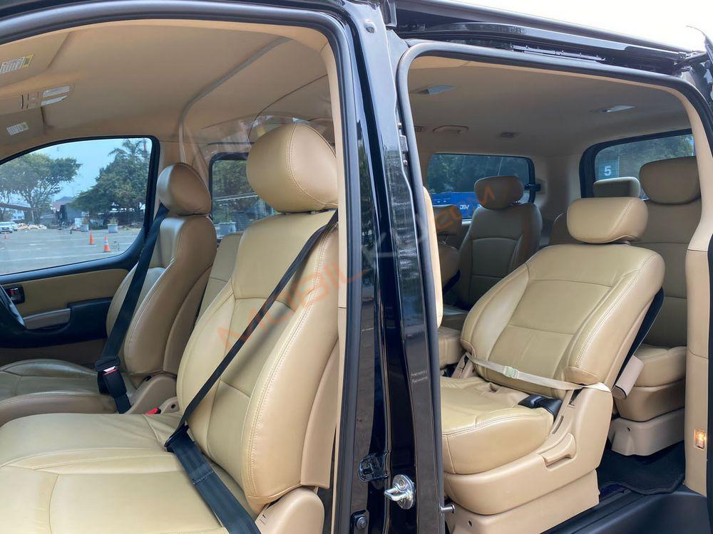 Mobil Hyundai H-1 2017