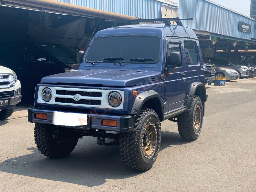 Mobil Suzuki Katana 2005