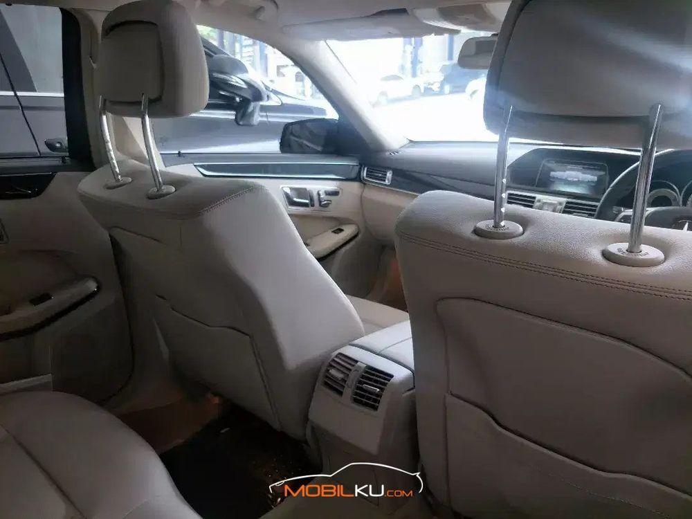 Mobil Mercedes-Benz E-Class 2016