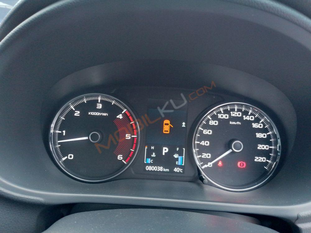 Mobil Mitsubishi Pajero Sport 2016