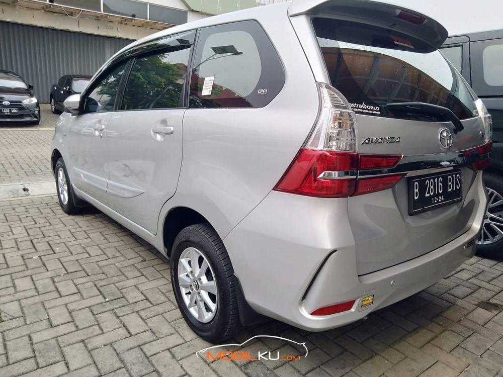 Mobil Toyota Avanza 2019
