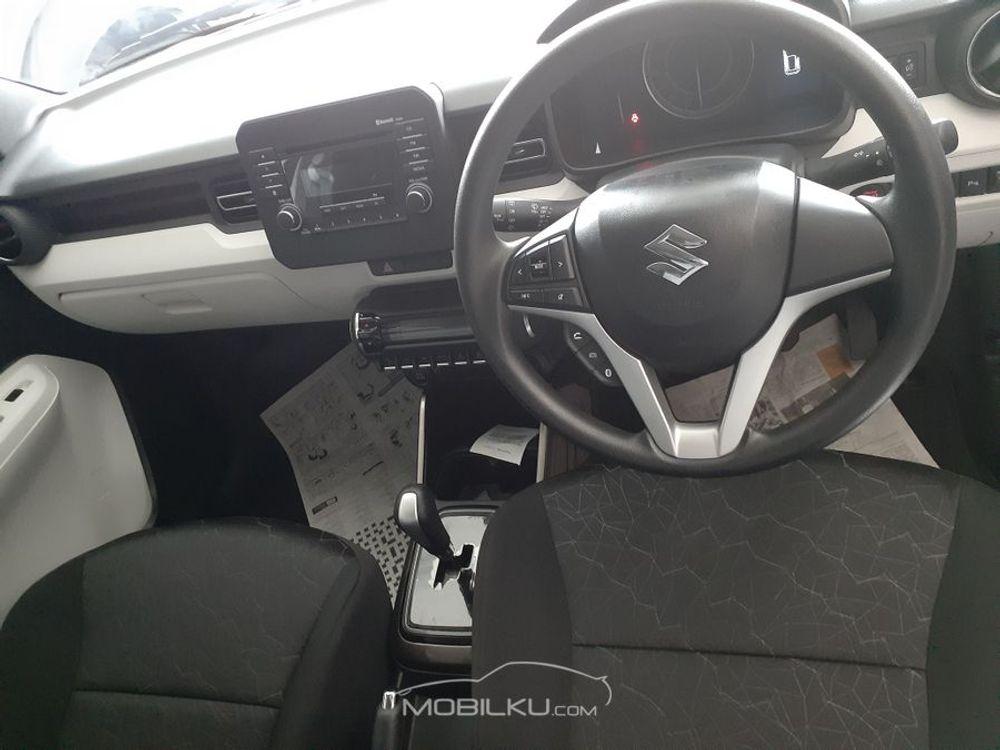 Mobil Suzuki Ignis 2017