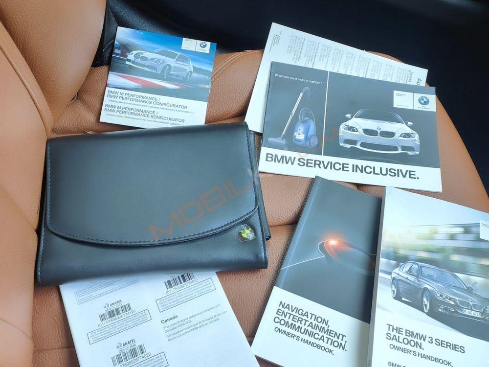 Mobil BMW 3 Series 2015