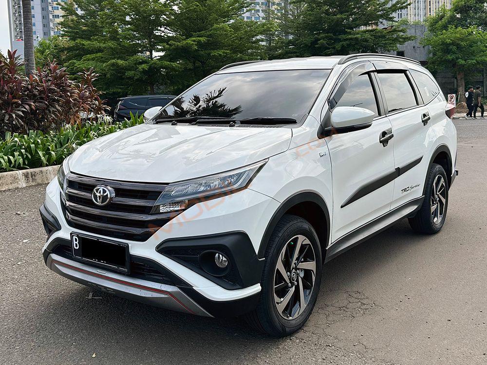 Mobil Toyota Rush 2021