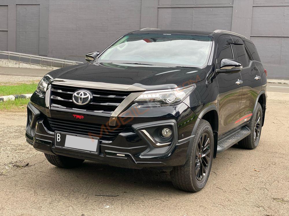 Mobil Toyota Fortuner 2019