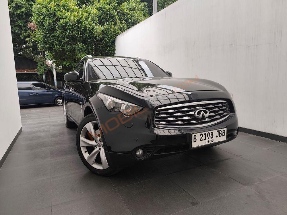 Mobil Infiniti FX 2013