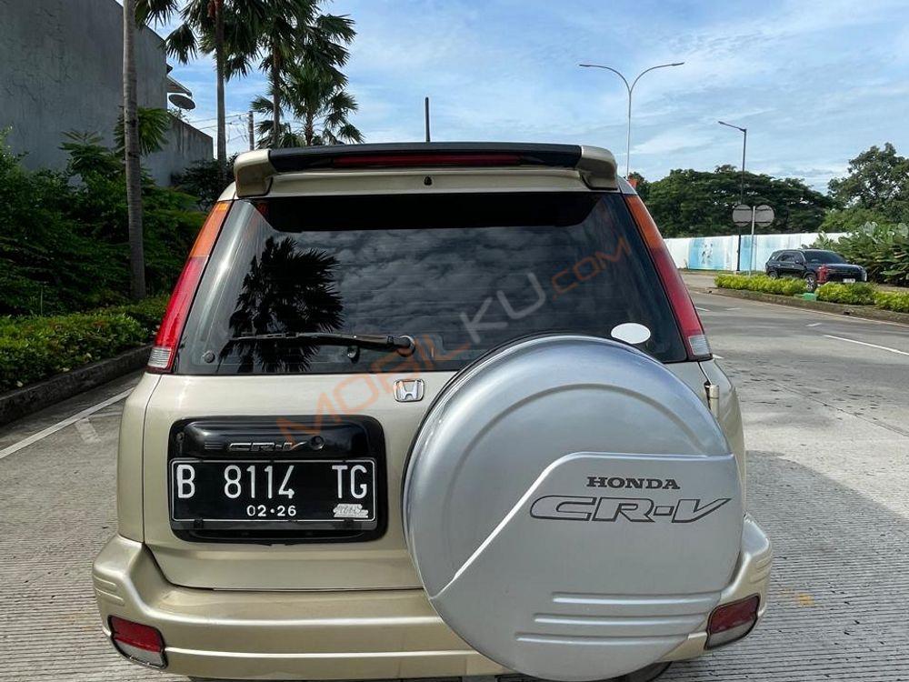 Mobil Honda CR-V 2001