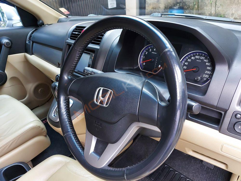 Mobil Honda CR-V 2010