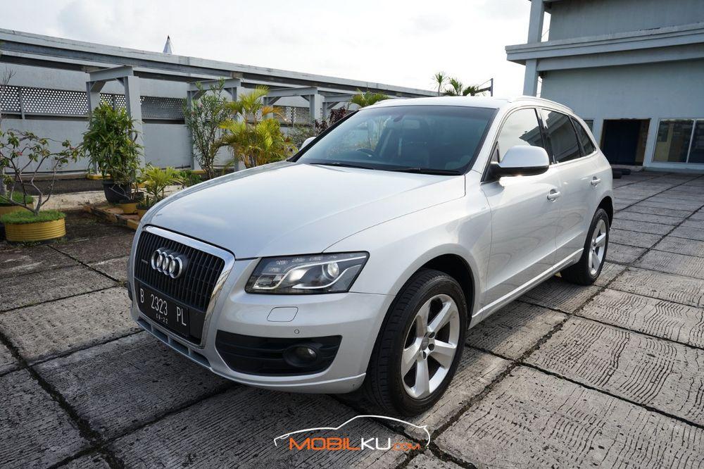 Mobil Audi Q5 2012