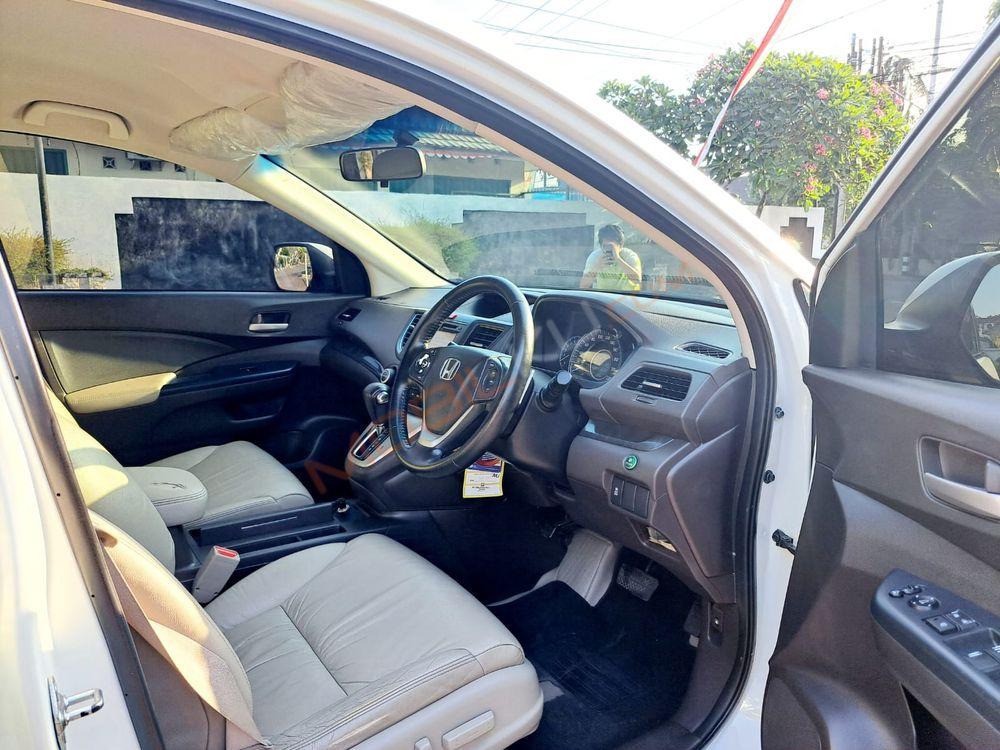 Mobil Honda CR-V 2013