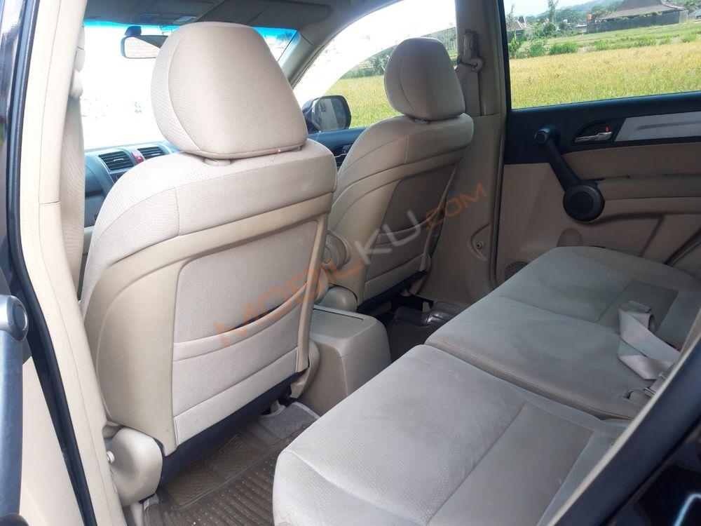 Mobil Honda CR-V 2011