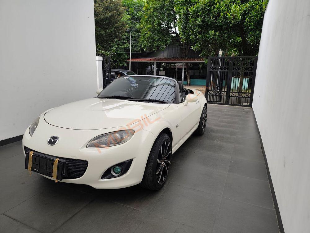 Mobil Mazda MX-5 Miata 2012