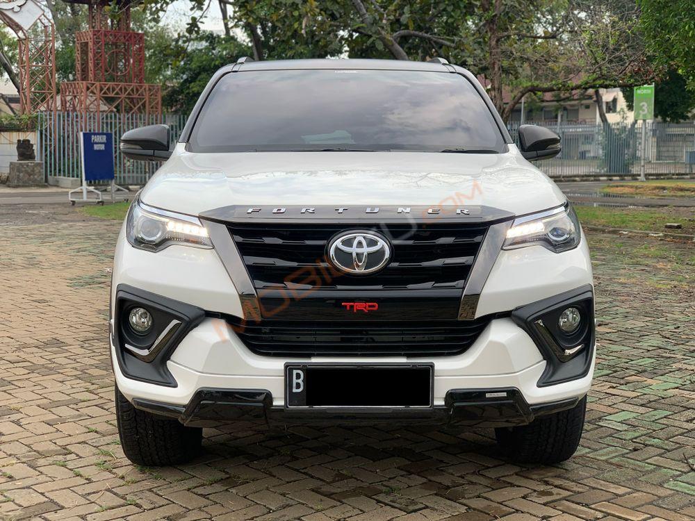 Mobil Toyota Fortuner 2020