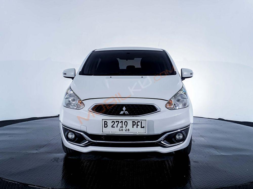 Mobil Mitsubishi Mirage 2016