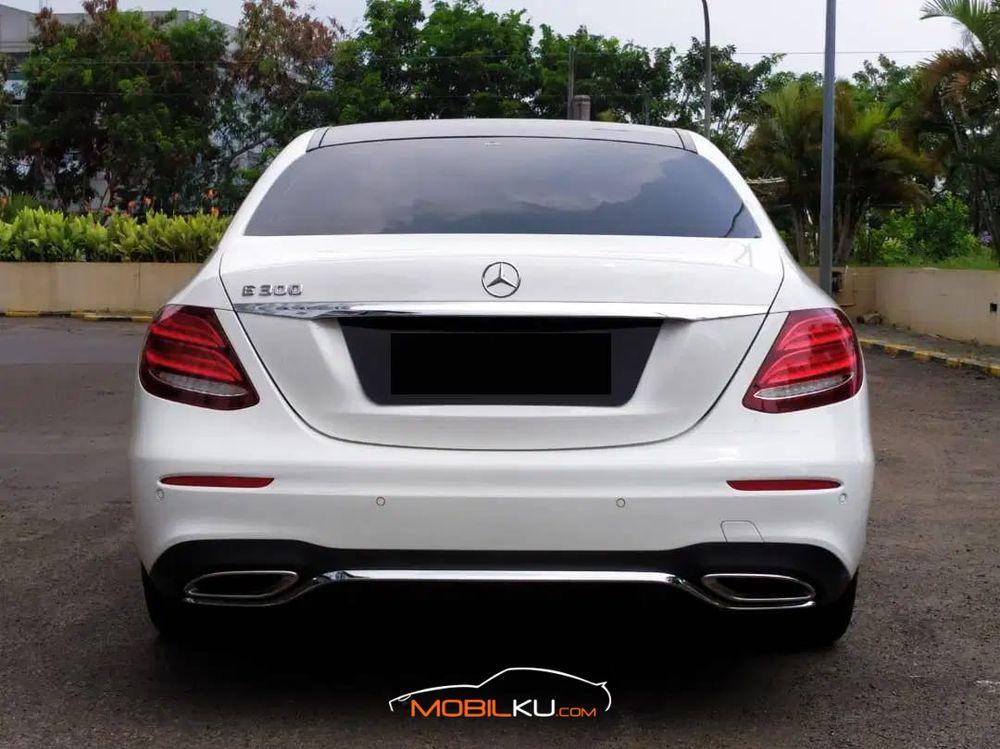 Mobil Mercedes-Benz E-Class 2018
