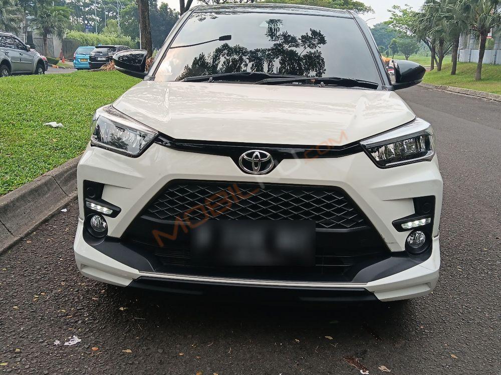 Mobil Toyota Raize 2021