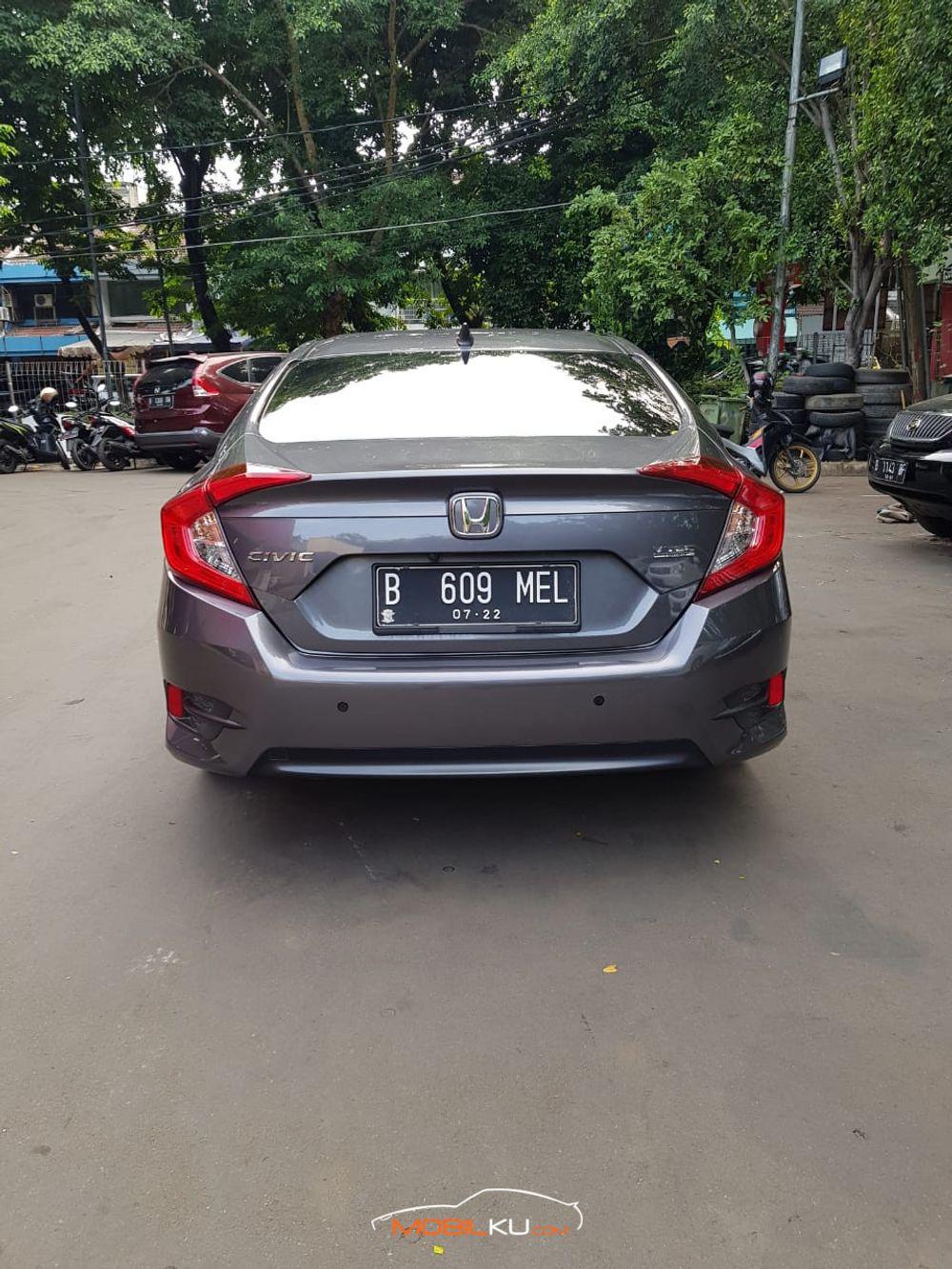 Mobil Honda Civic Sedan 2017