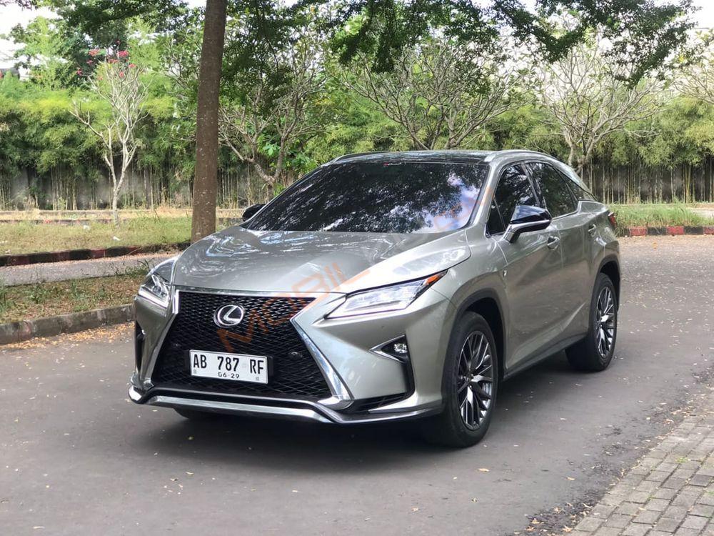 Mobil Lexus RX 2019