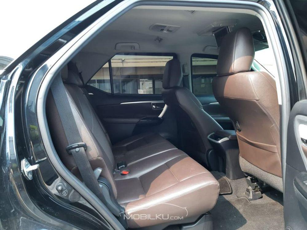 Mobil Toyota Fortuner 2018