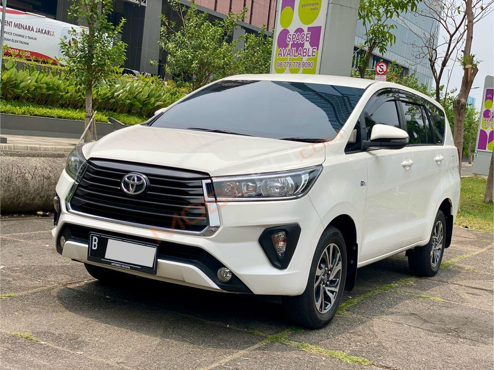 Mobil Toyota Kijang Innova 2021