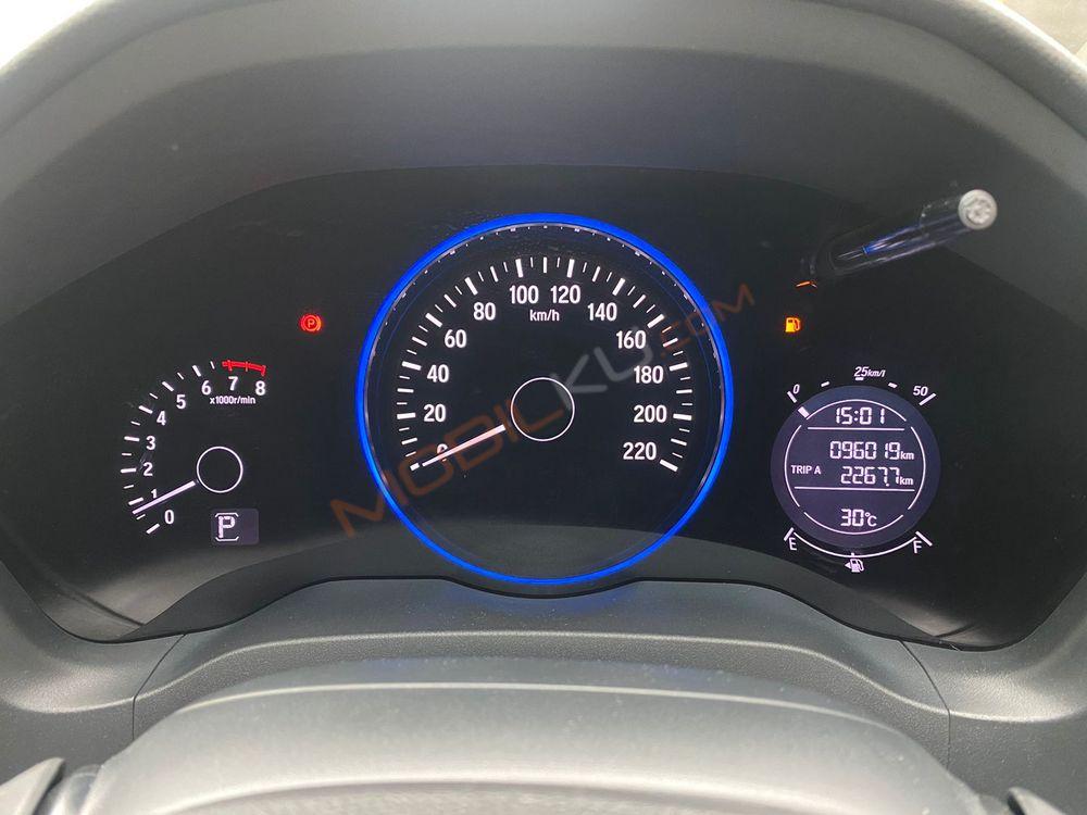 Mobil Honda HR-V 2015