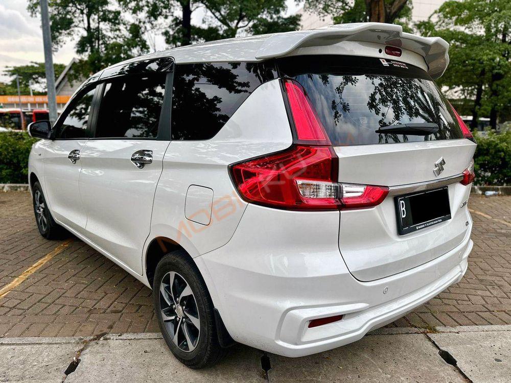 Mobil Suzuki Ertiga 2021