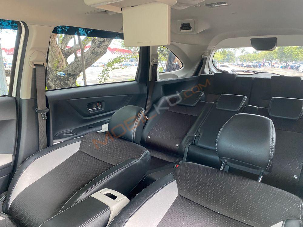 Mobil Toyota Veloz 2022