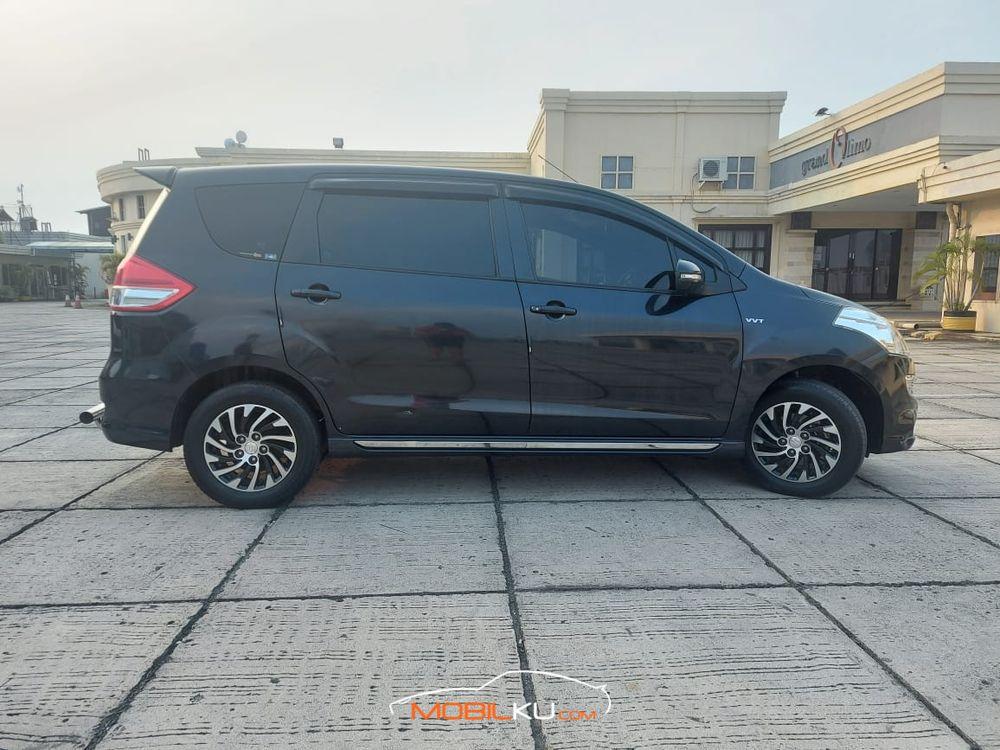 Mobil Suzuki Ertiga 2016