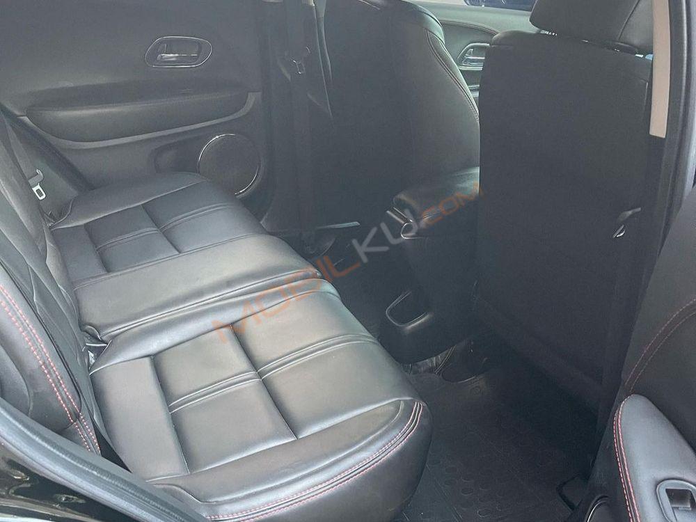 Mobil Honda HR-V 2017