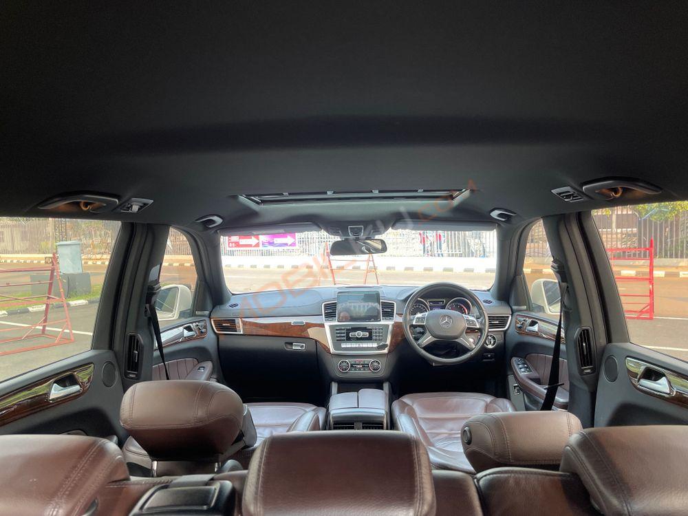 Mobil Mercedes-Benz GL 2014