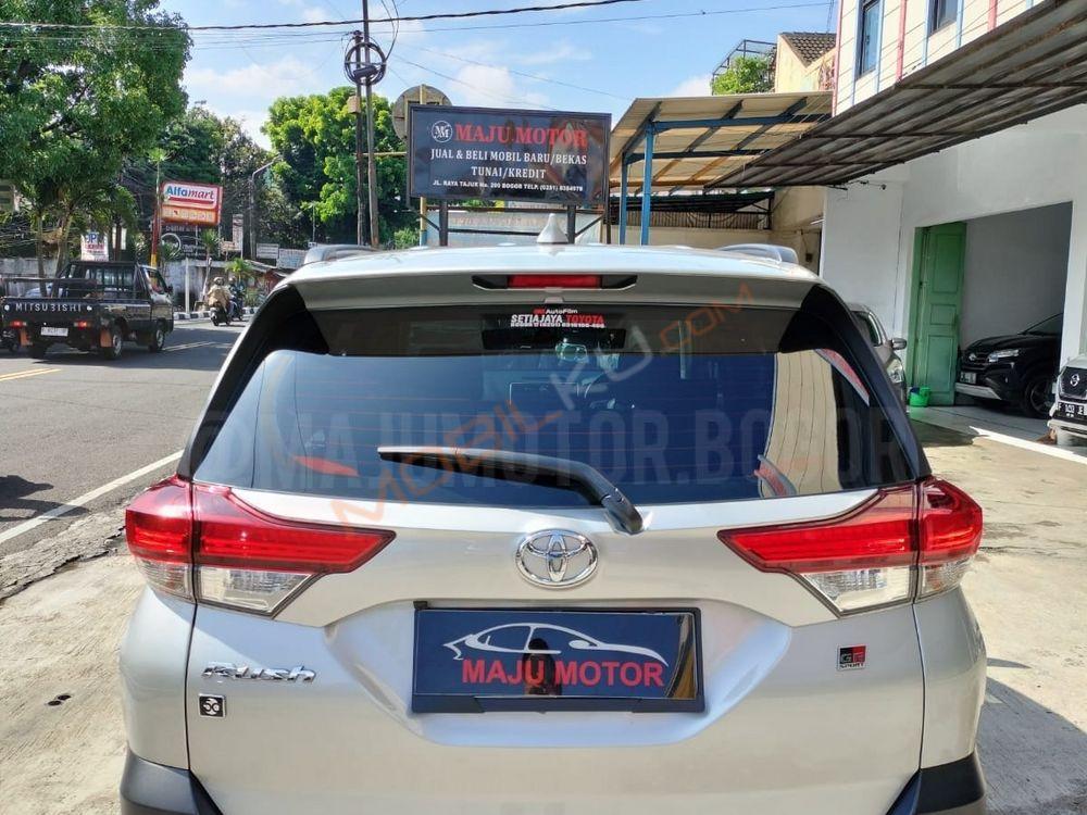 Mobil Toyota Rush 2021