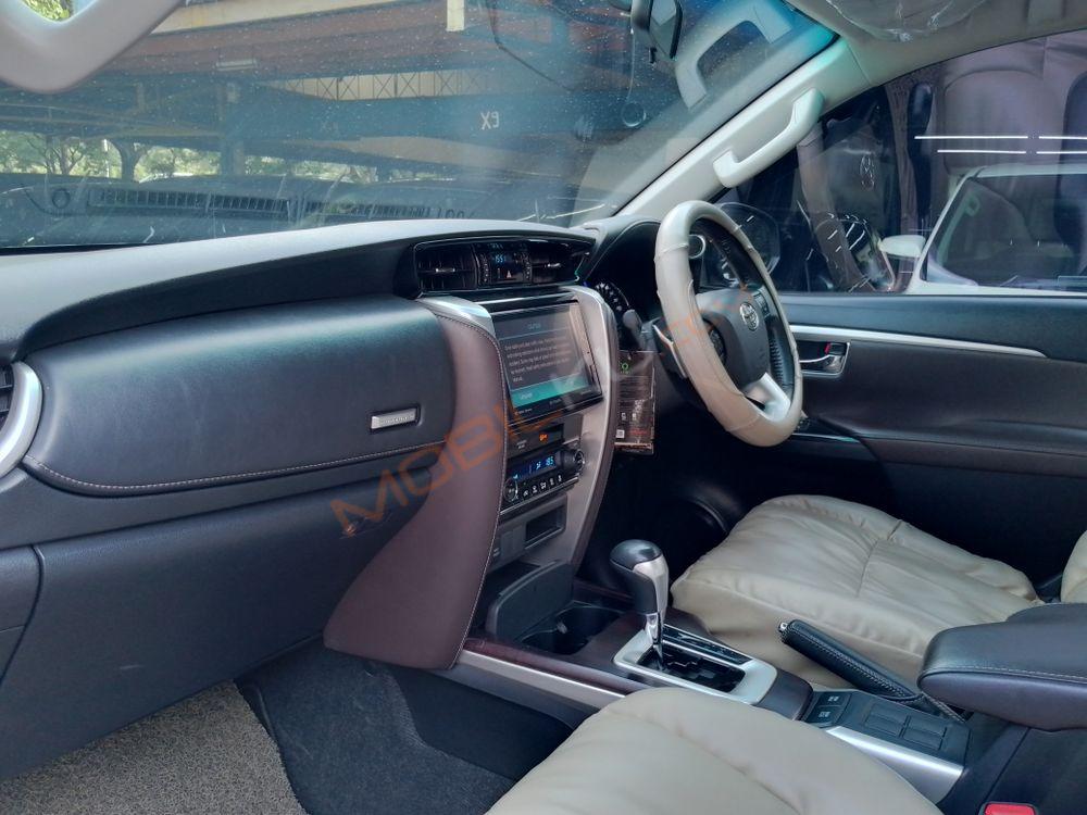 Mobil Toyota Fortuner 2018