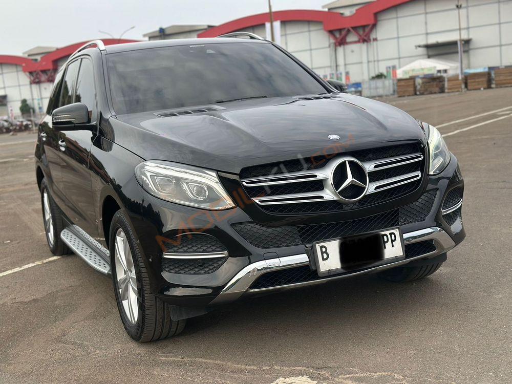 Mobil Mercedes-Benz GLE 2016