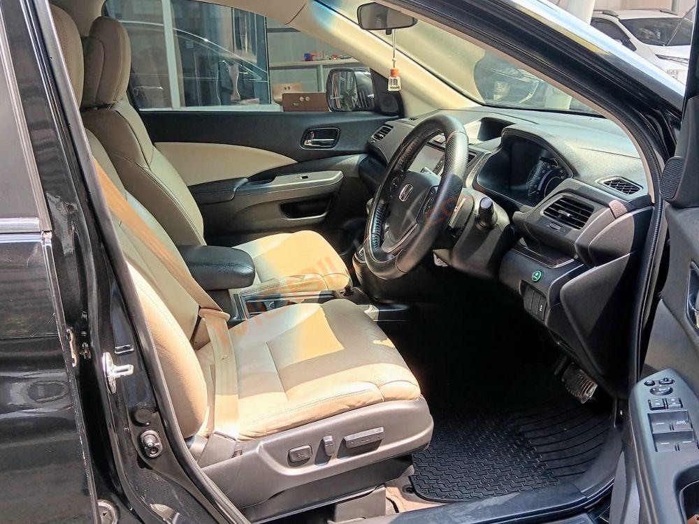 Mobil Honda CR-V 2015