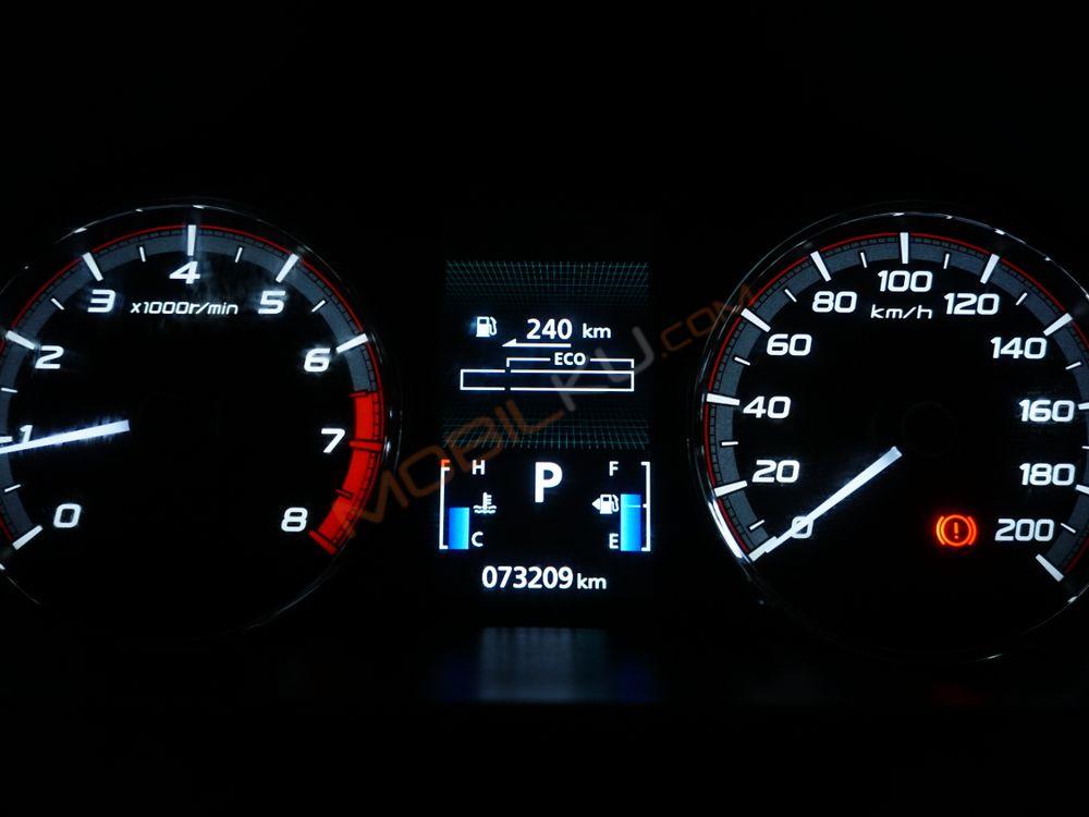 Mobil Nissan Livina 2019