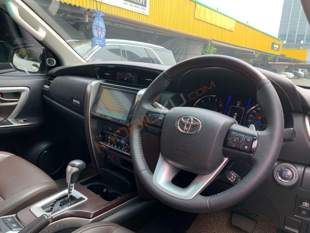 Mobil Toyota Fortuner 2019