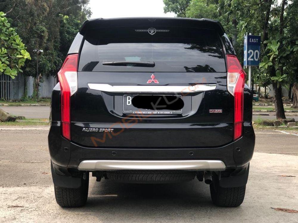 Mobil Mitsubishi Pajero Sport 2017