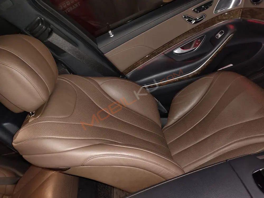 Mobil Mercedes-Benz S-Class 2014