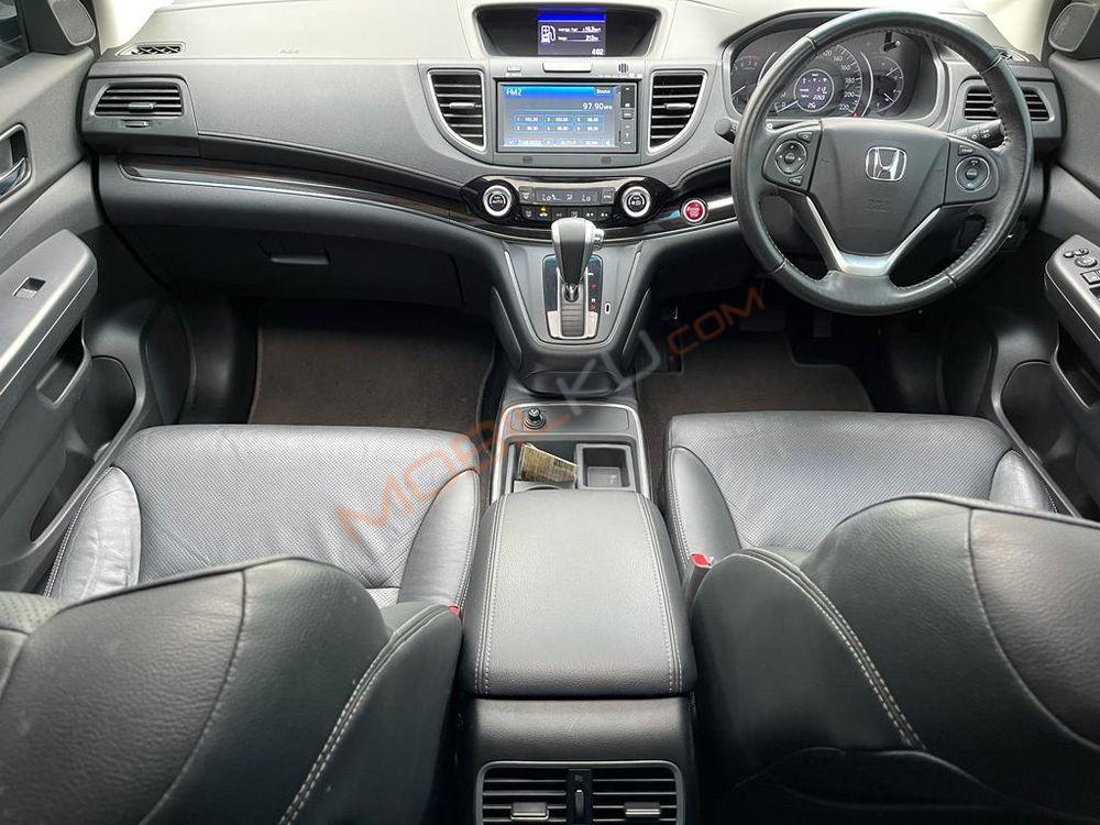 Mobil Honda CR-V 2015