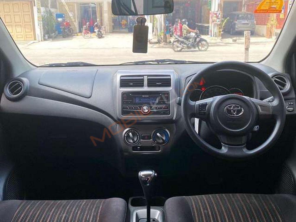 Mobil Toyota Agya 2019