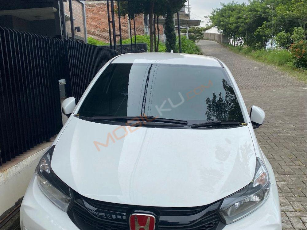 Mobil Honda Brio 2019